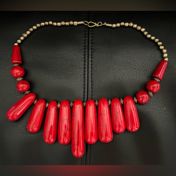 Beautiful, handmade statement necklace in Red Jasper stone - Picture 3 of 8